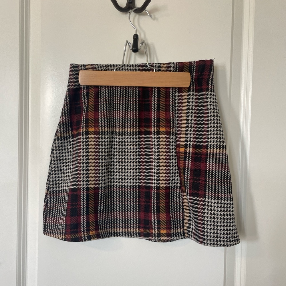 Zara red, black, and yellow plaid miniskirt with slit